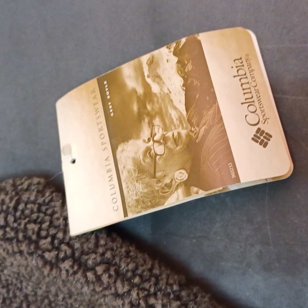 NWT Sherpa full zip Columbia vest - Picture 6 of 6